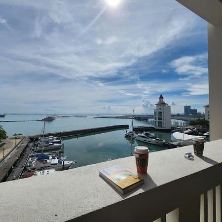 Straits Quay Marina Suites Penang By Aurorahomes Bagan Jermal Zewnętrze zdjęcie