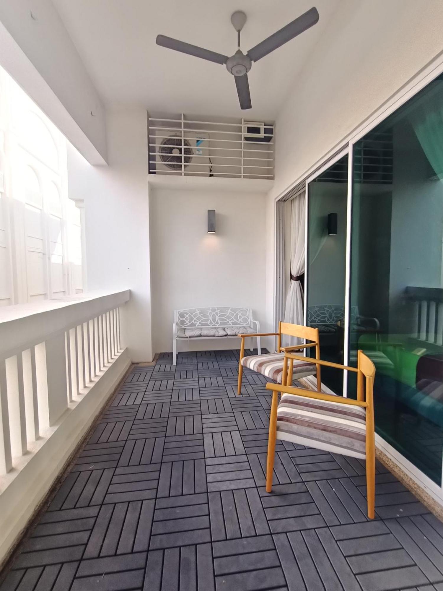 Straits Quay Marina Suites Penang By Aurorahomes Bagan Jermal Zewnętrze zdjęcie
