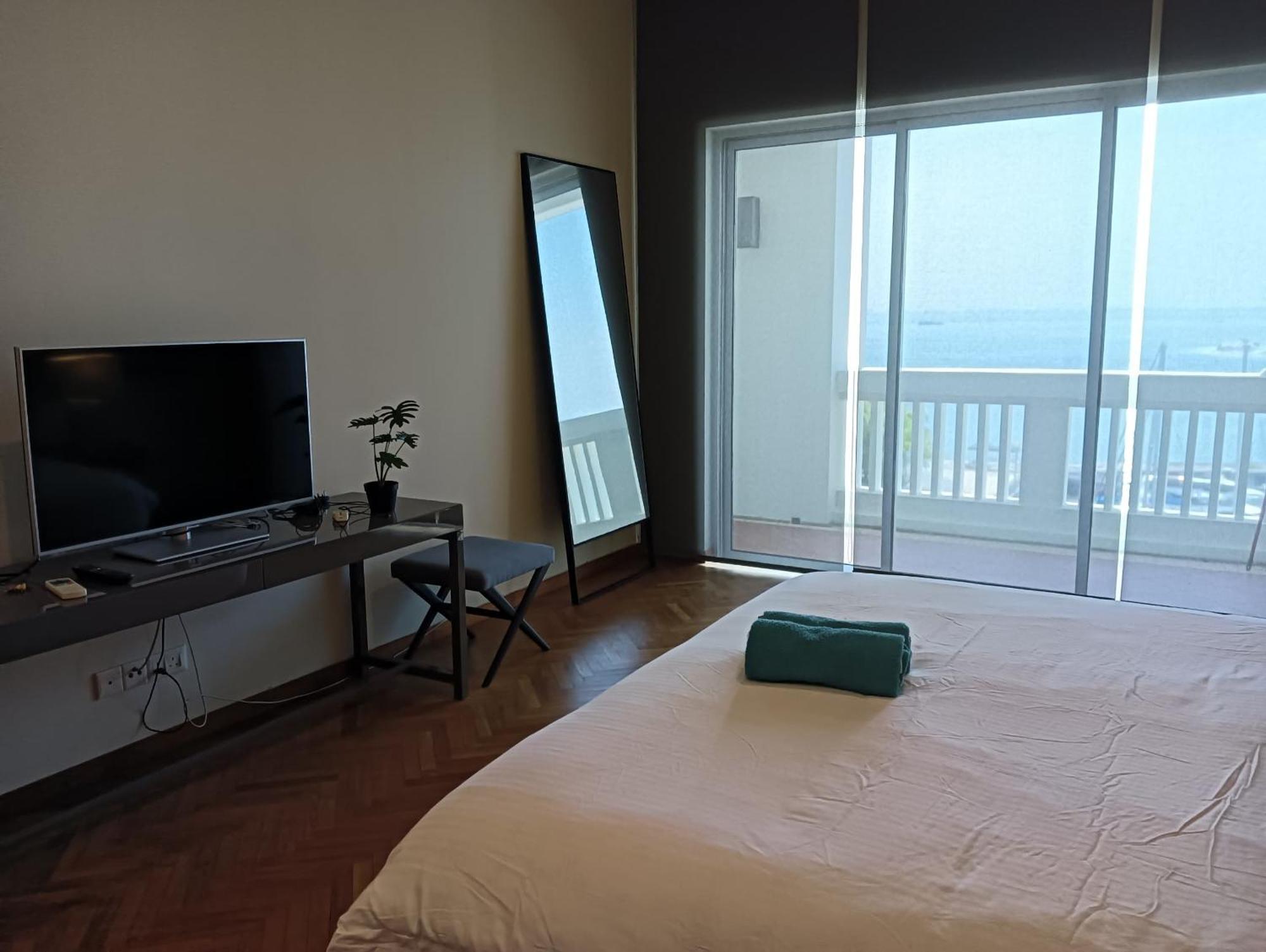 Straits Quay Marina Suites Penang By Aurorahomes Bagan Jermal Zewnętrze zdjęcie