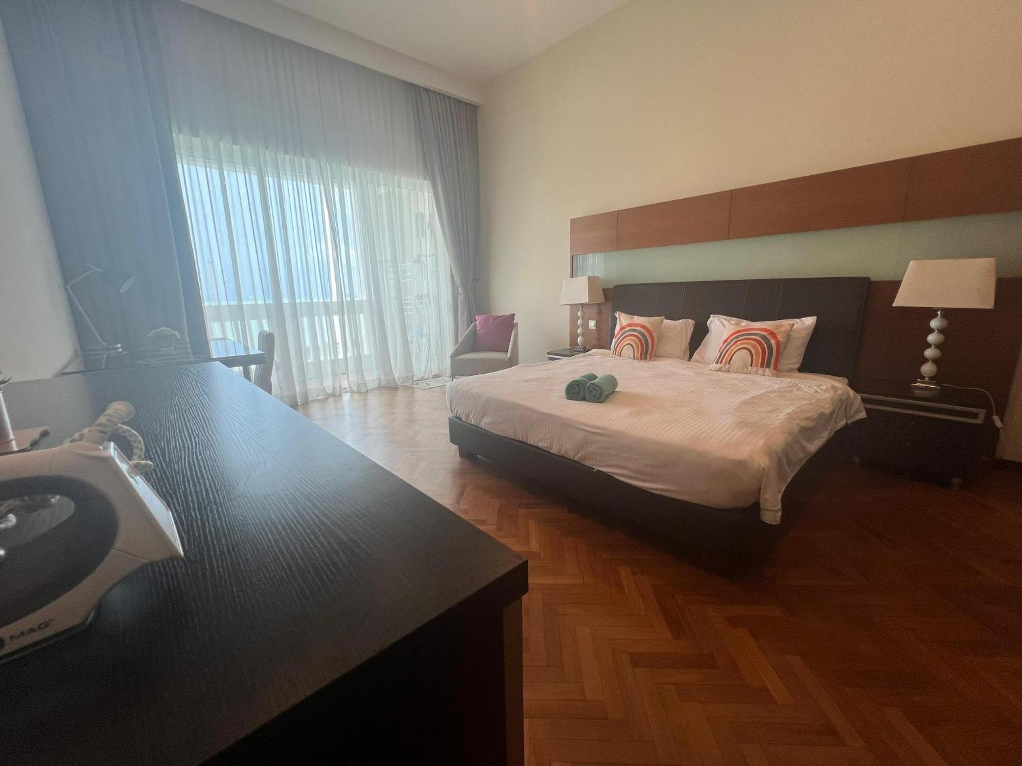 Straits Quay Marina Suites Penang By Aurorahomes Bagan Jermal Zewnętrze zdjęcie
