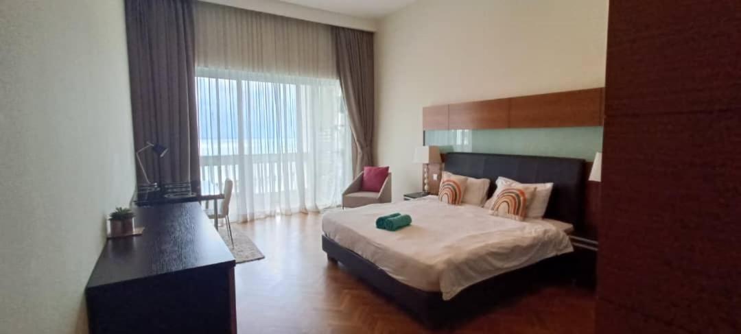 Straits Quay Marina Suites Penang By Aurorahomes Bagan Jermal Zewnętrze zdjęcie