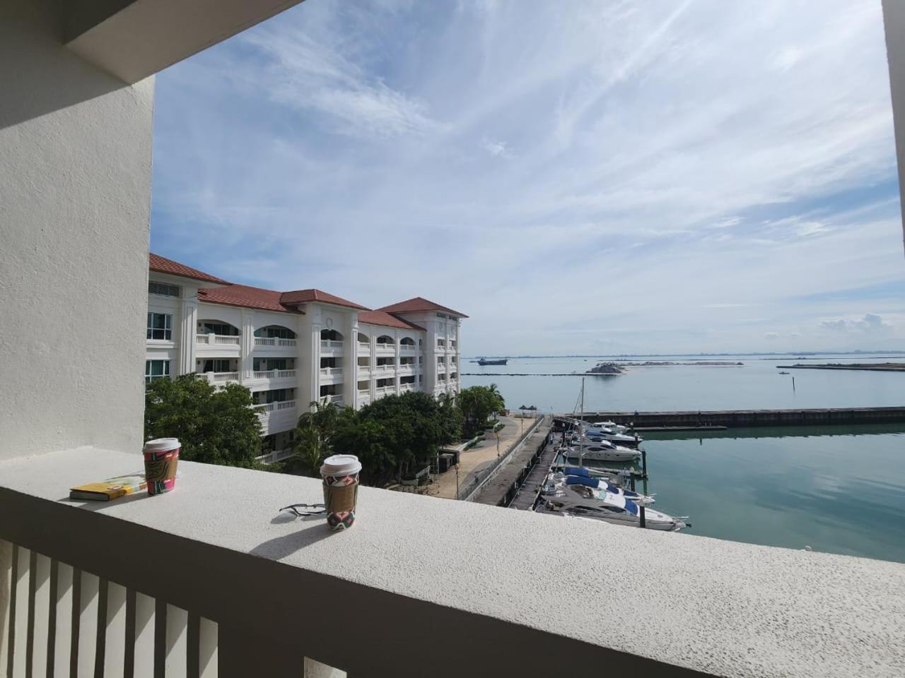 Straits Quay Marina Suites Penang By Aurorahomes Bagan Jermal Zewnętrze zdjęcie